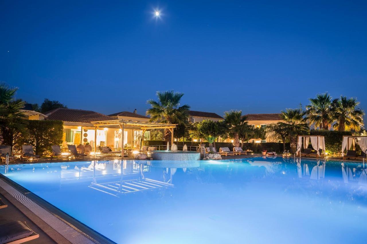 Avithos Resort Hotel Livathos  Exteriör bild