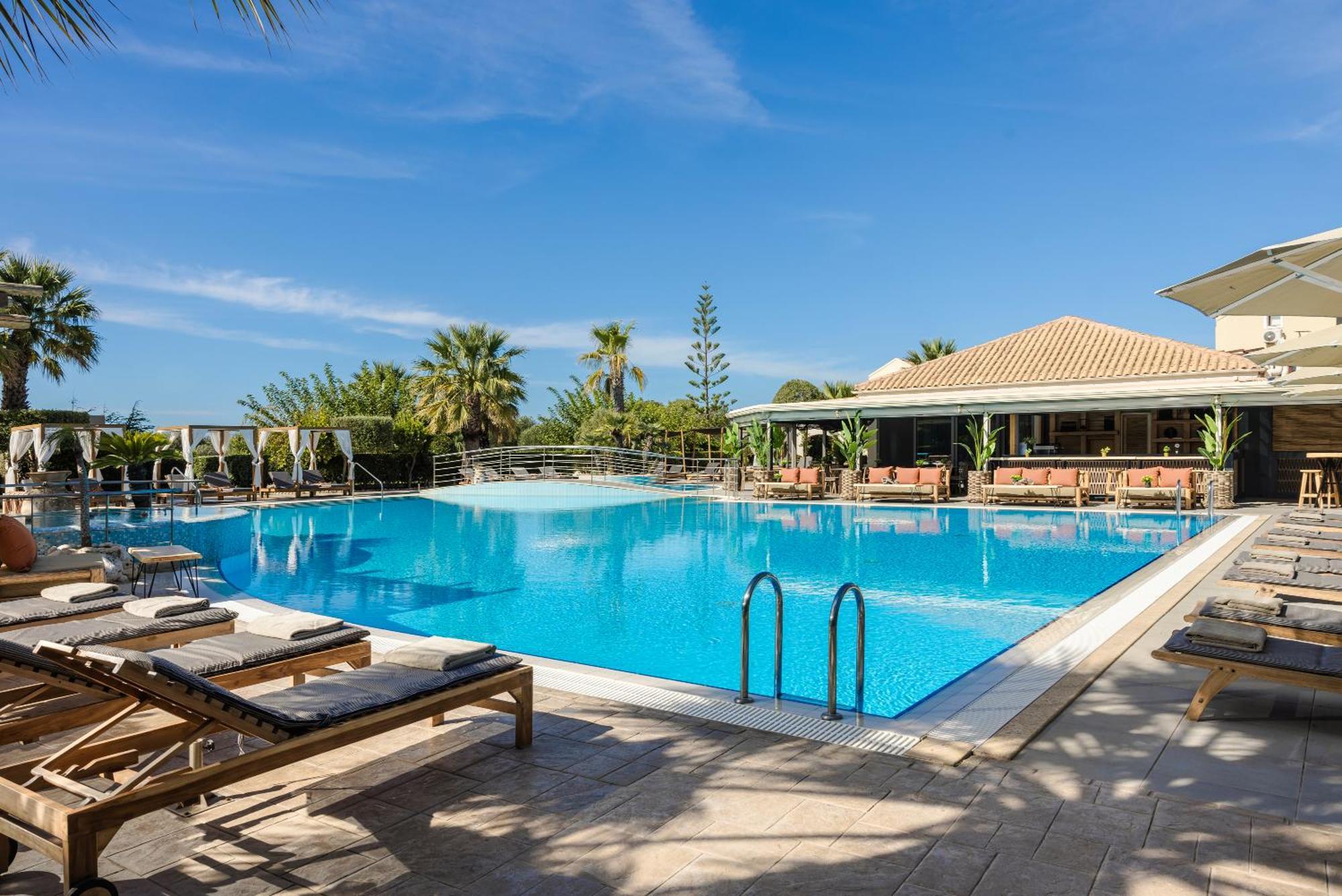 Avithos Resort Hotel Livathos  Exteriör bild