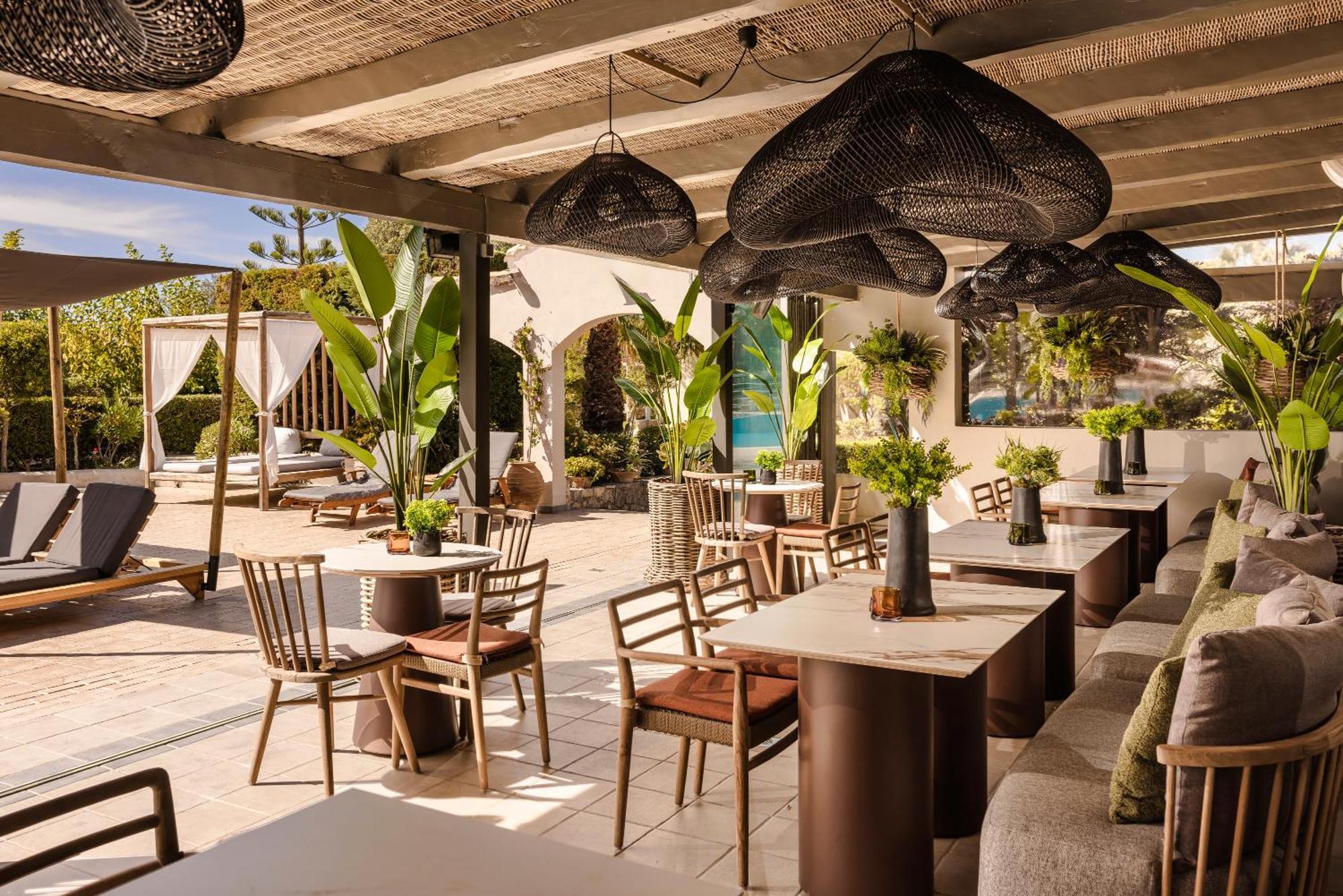 Avithos Resort Hotel Livathos  Exteriör bild